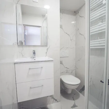 Appartement De Luxe Au Coeur De - 5 Min Du Centre *